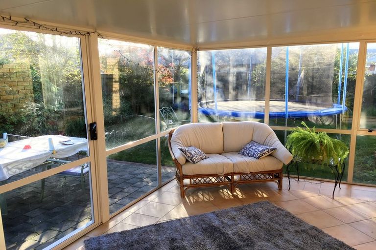 Photo of property in 4 Ronald George Place, Parklands, Christchurch, 8083