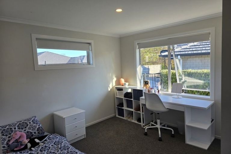 Photo of property in 8 Ratahi Way, Omokoroa, 3114