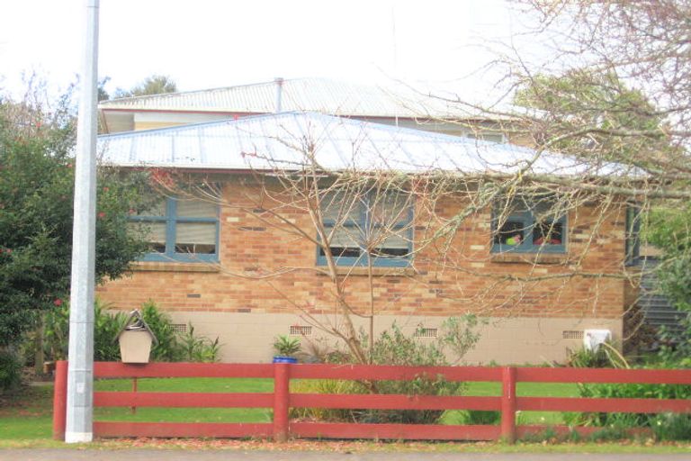 Photo of property in 142 Pukete Road, Pukete, Hamilton, 3200