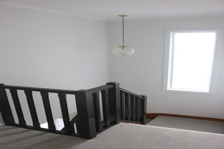 Photo of property in 87 Grant Road, Thorndon, Wellington, 6011