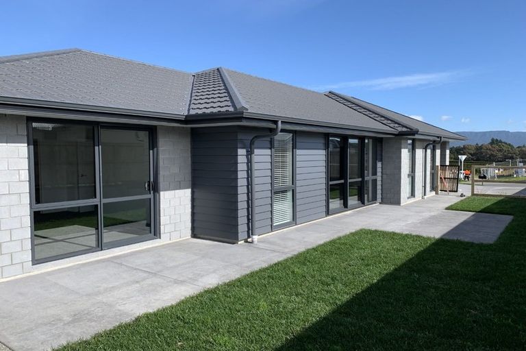 Photo of property in 20 Stingray Drive, Omokoroa, 3114