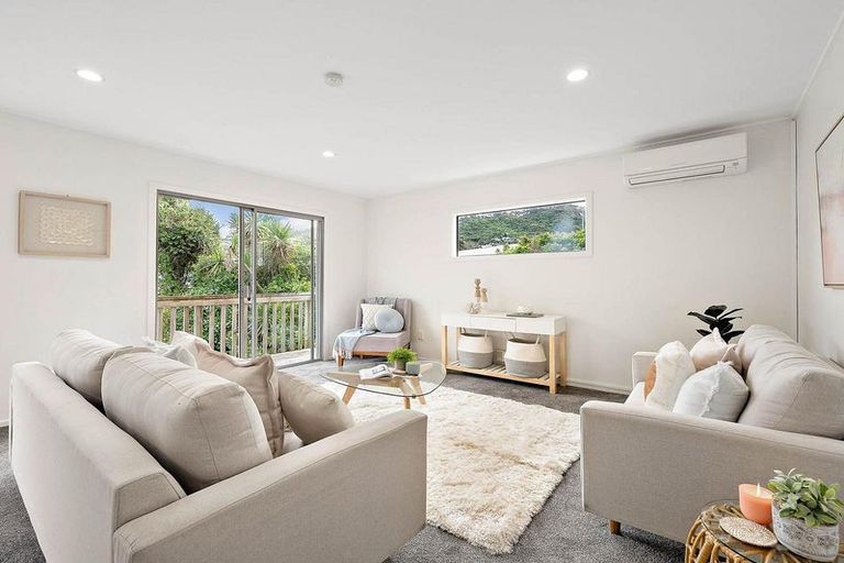 Photo of property in 39 Delhi Crescent, Khandallah, Wellington, 6035