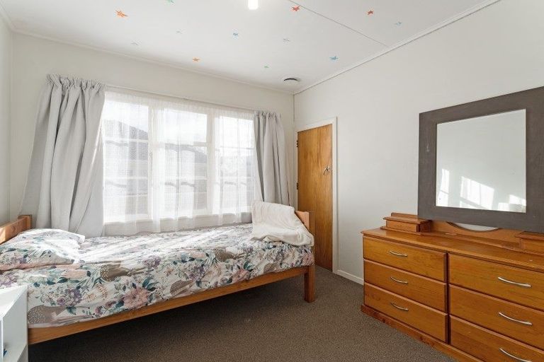 Photo of property in 1 Edmonds Street, Wainuiomata, Lower Hutt, 5014