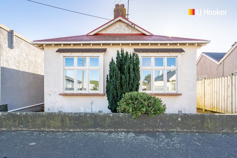 Photo of property in 77 Fawcett Street, South Dunedin, Dunedin, 9012