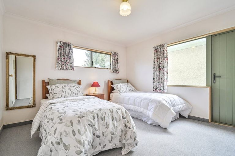 Photo of property in 3/239 Warwick Road, Mayfair, Hastings, 4122