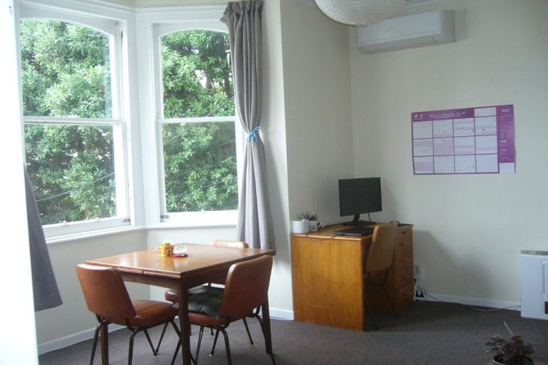 Photo of property in 26 Macdonald Crescent, Te Aro, Wellington, 6011