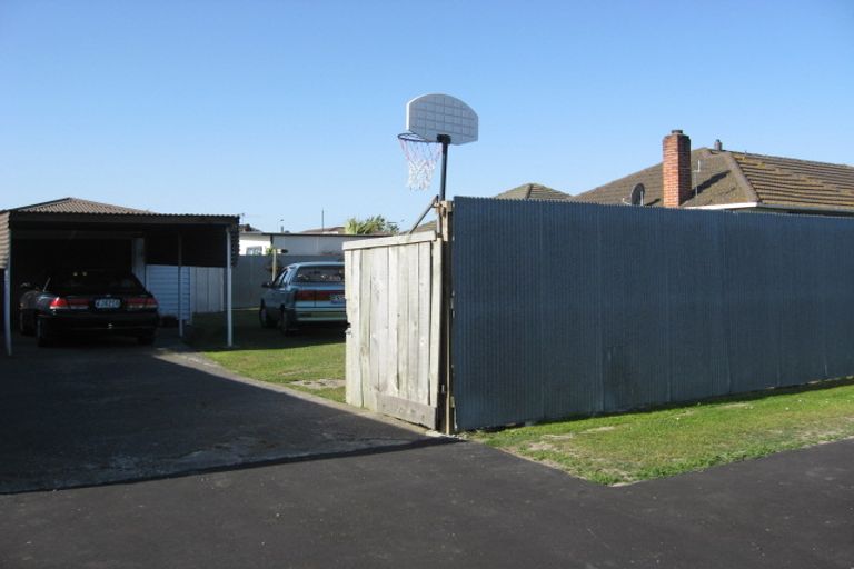 Photo of property in 17 Mcintyre Street, Shirley, Christchurch, 8013
