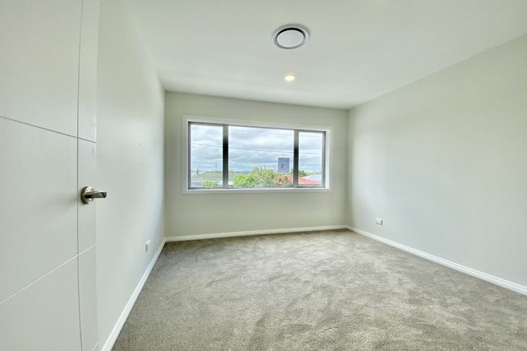 Photo of property in 1 Surrey Street, Manurewa, Auckland, 2102
