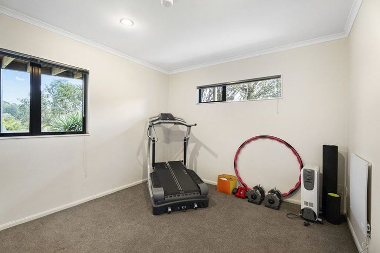 Photo of property in 14 Coralsea Way, Arkles Bay, Whangaparaoa, 0932