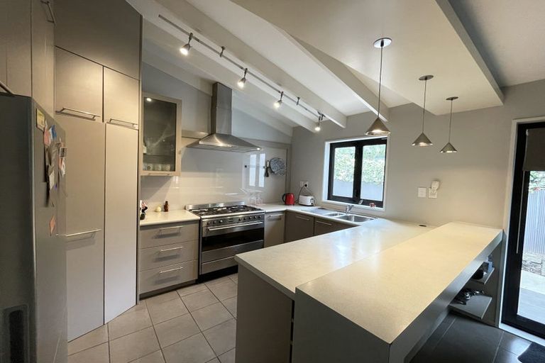 Photo of property in 77 Abberley Crescent, St Albans, Christchurch, 8014