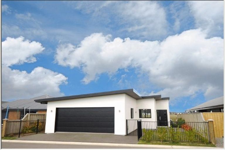 Photo of property in 125 Infinity Drive, Pegasus, 7612