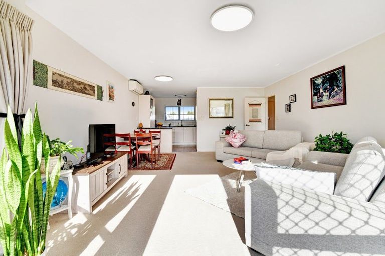 Photo of property in 96c Lakeside Drive, Orewa, 0931