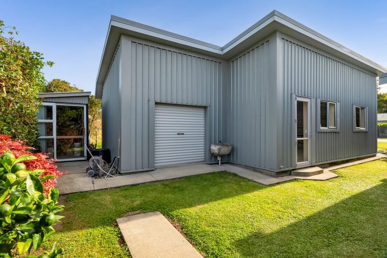 Photo of property in 46 Whakapaki Street, Urenui, 4375