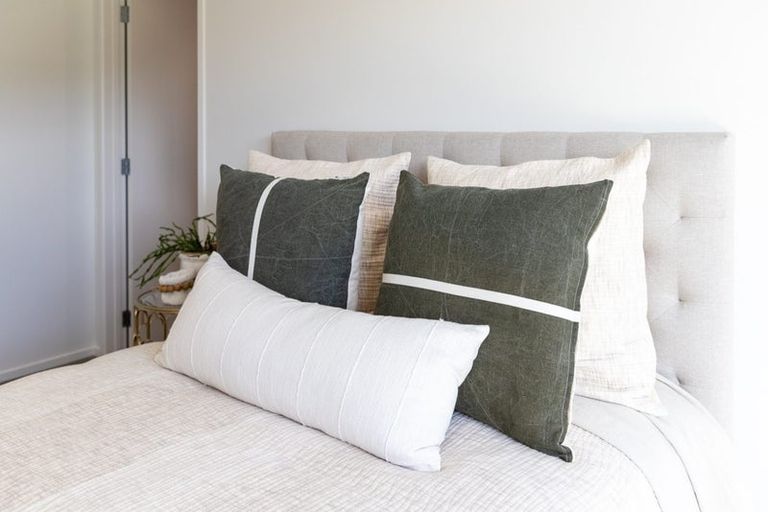 Photo of property in 28 Omahuru Road, Glenbrook, 2681