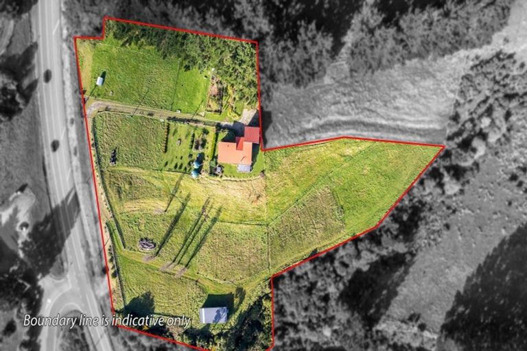 Photo of property in 1712 State Highway 2, Kaitoke, Upper Hutt, 5018