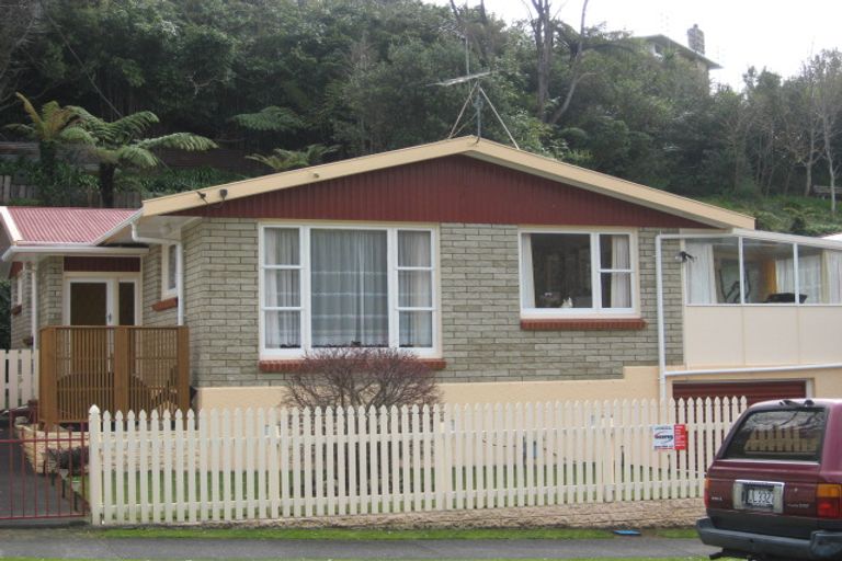 Photo of property in 44 Pembroke Street, Westown, New Plymouth, 4310