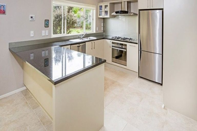 Photo of property in 6 Briar Vale Place, Flat Bush, Auckland, 2016