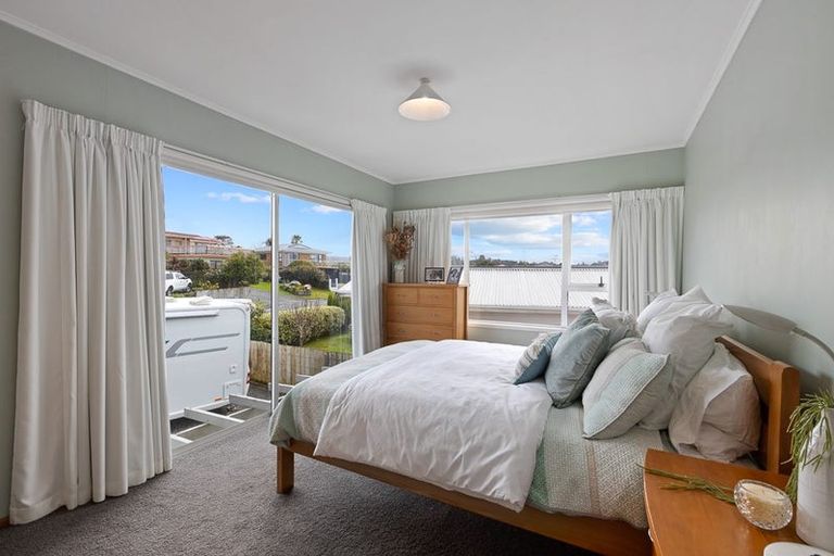 Photo of property in 18 Rawhiti Place, Snells Beach, 0920
