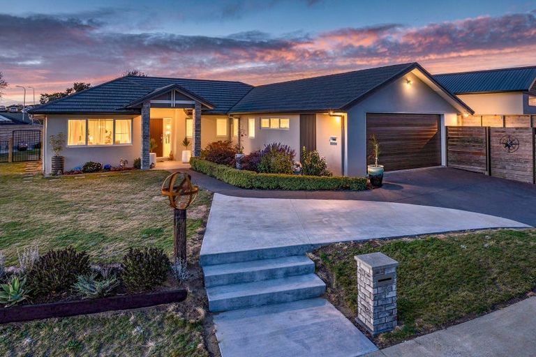 Photo of property in 34 Tirimoana Place, Otamatea, Whanganui, 4501