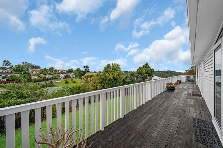 Photo of property in 43 Waimumu Road, Massey, Auckland, 0614