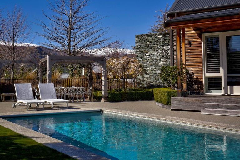 Photo of property in Millbrook Resort, 2 Millvista Lane, Arrowtown, Queenstown, 9371