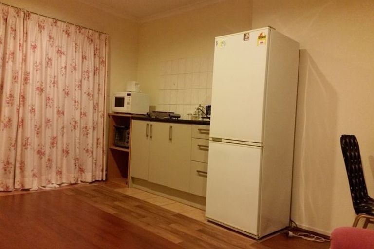 Photo of property in 25 Aberley Road, Schnapper Rock, Auckland, 0632