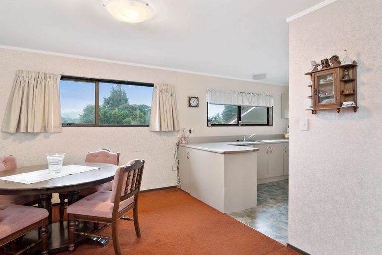 Photo of property in 1b Peachgrove Terrace, Hillcrest, Rotorua, 3015