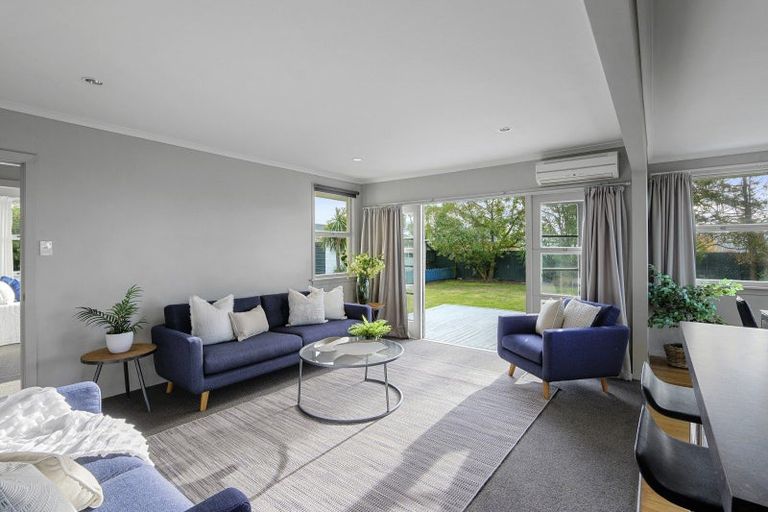 Photo of property in 19 Esk Place, Aranui, Christchurch, 8061