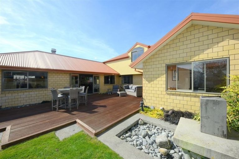 Photo of property in 40 Woodhurst Drive, Casebrook, Christchurch, 8051
