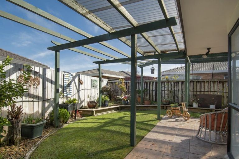 Photo of property in 15a Laburnum Glen, Mount Maunganui, 3116