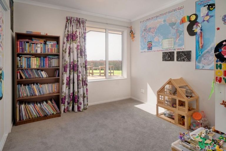 Photo of property in 9 Katania Heights, Brightwater, 7022