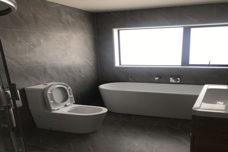 Photo of property in 58 Cirrus Way, Ranui, Auckland, 0612