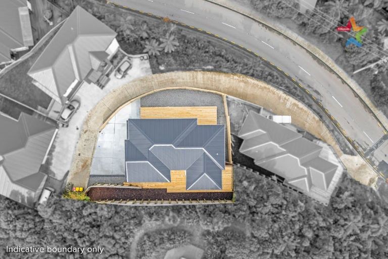 Photo of property in 12 Poto Road, Normandale, Lower Hutt, 5010