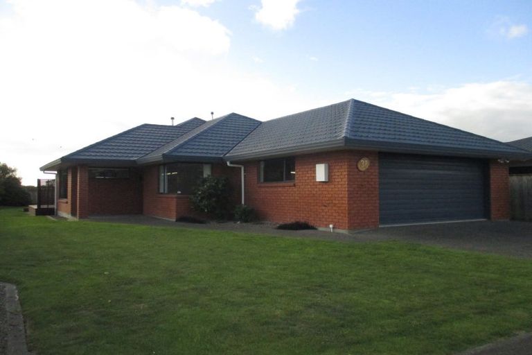 Photo of property in 38 Parnell Heights Drive, Kelvin Grove, Palmerston North, 4414