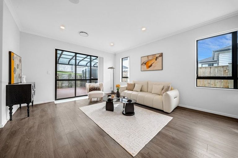 Photo of property in 81 Tir Conaill Avenue, Flat Bush, Auckland, 2019