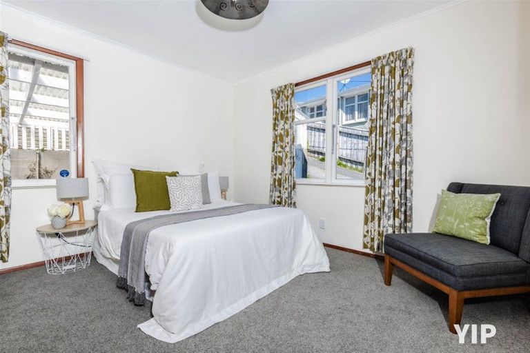 Photo of property in 102 Helston Road, Paparangi, Wellington, 6037
