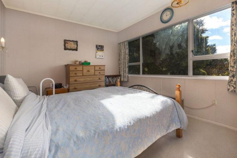 Photo of property in 7 Kenef Road, Paremata, Porirua, 5024