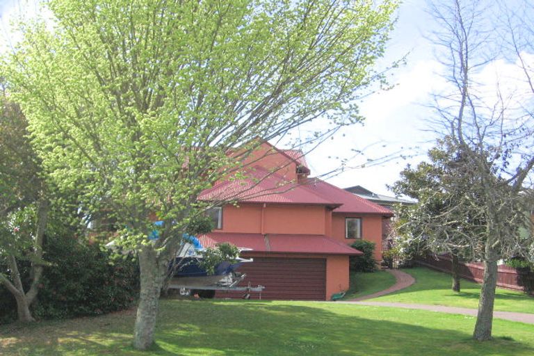 Photo of property in 8 Blackmore Drive, Lynmore, Rotorua, 3010