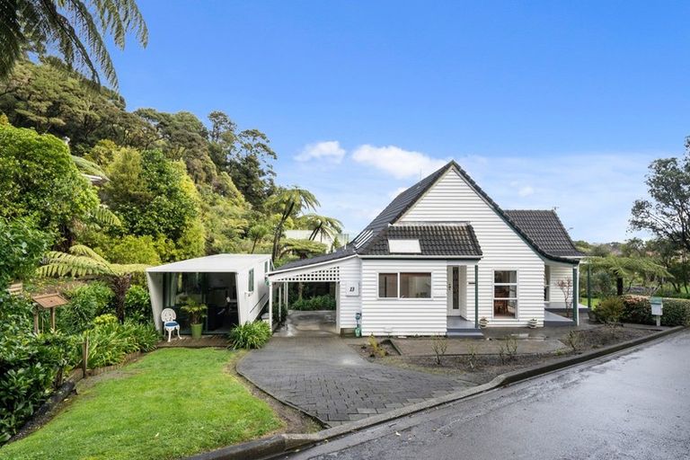 Photo of property in 13 Whiorau Grove, Lowry Bay, Lower Hutt, 5013
