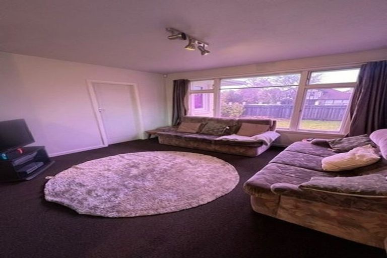 Photo of property in 85 Memorial Avenue, Ilam, Christchurch, 8053