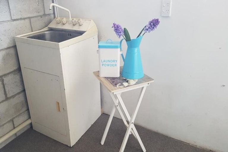 Photo of property in 2 Cypress Grove, Paraparaumu, 5032