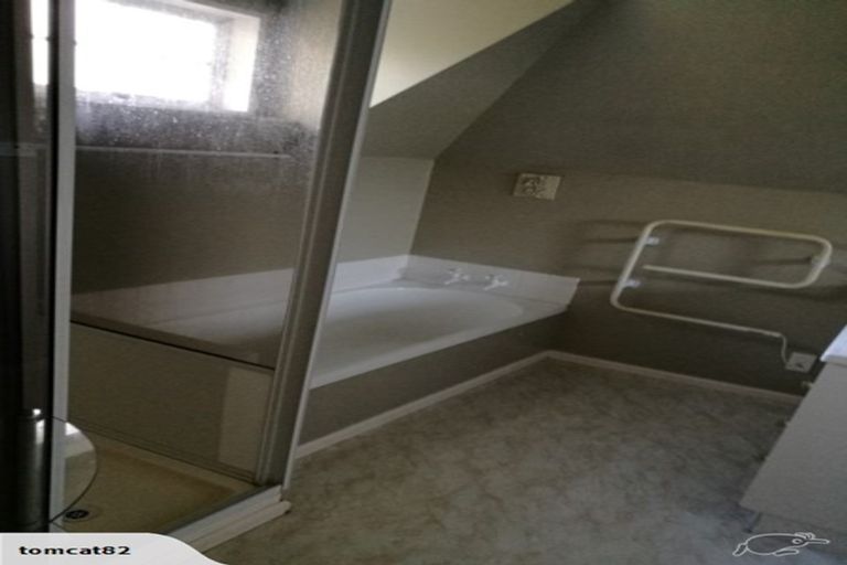 Photo of property in 70a Straven Road, Fendalton, Christchurch, 8014