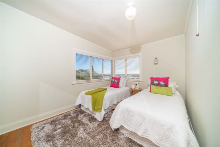 Photo of property in 65a Dyers Pass Road, Cashmere, Christchurch, 8022