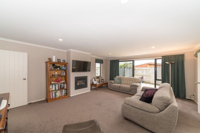 Photo of property in 10a Pegasus Place, Kelvin Grove, Palmerston North, 4414