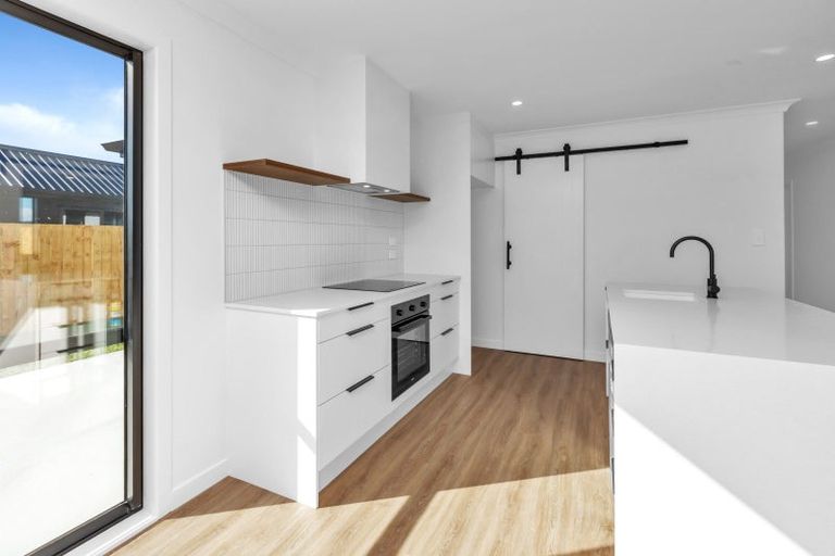 Photo of property in 12 Taurangawaka Road, One Tree Point, 0118