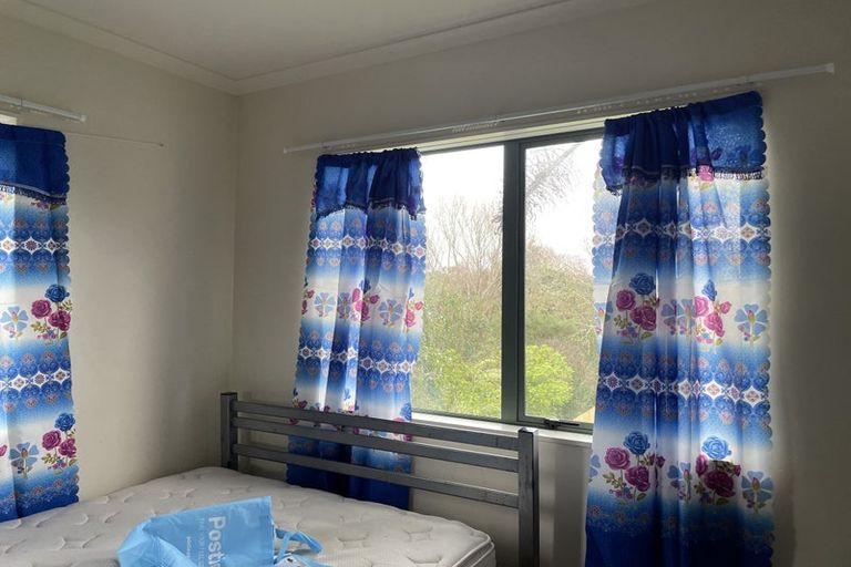 Photo of property in 15 Edwin Freeman Place, Ranui, Auckland, 0612