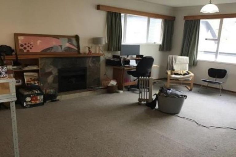 Photo of property in 36 Gilbert Street, New Plymouth, 4310