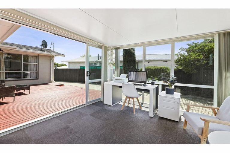 Photo of property in 45 Cottonwood Street, Parklands, Christchurch, 8083