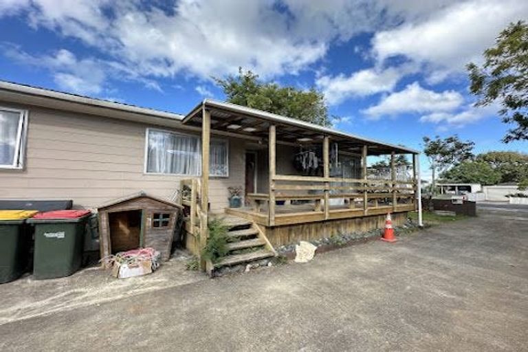 Photo of property in 5 Gibbons Road, Weymouth, Auckland, 2103