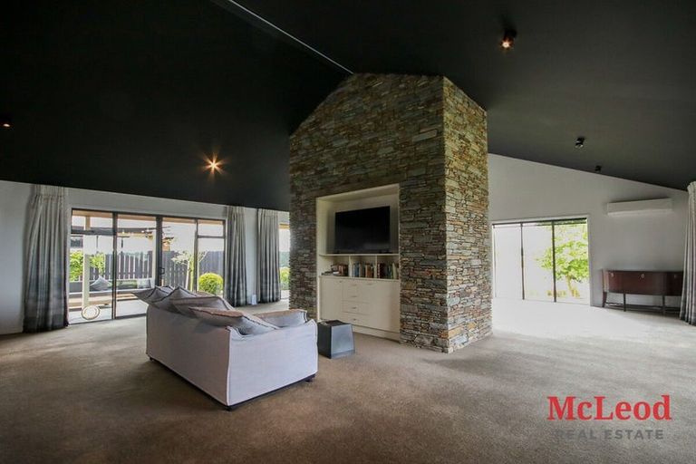 Photo of property in 52 Ludlow Drive, Huntingdon, Ashburton, 7774